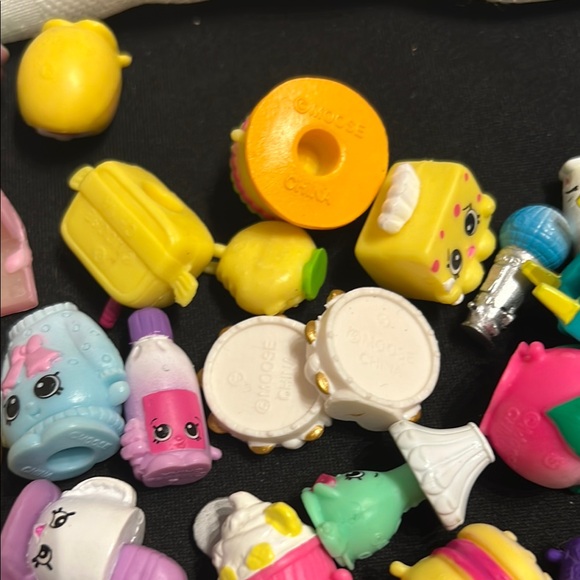 Shopkins bundle lot (includes all Shopkins shown) - Picture 9 of 12